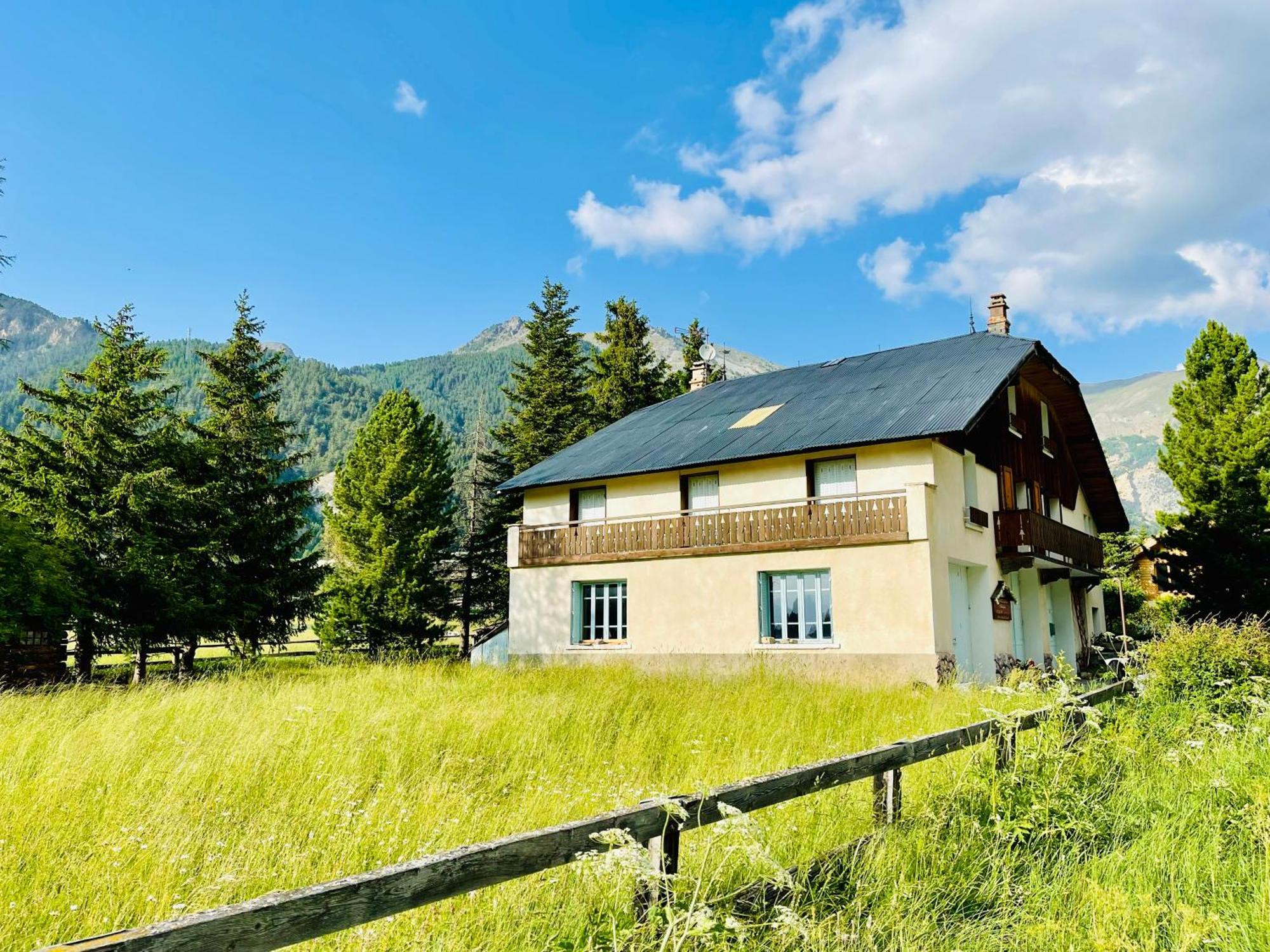 Gite Montagne 1 A 25 Places "Chalet Coste Belle" Ceillac Exterior photo