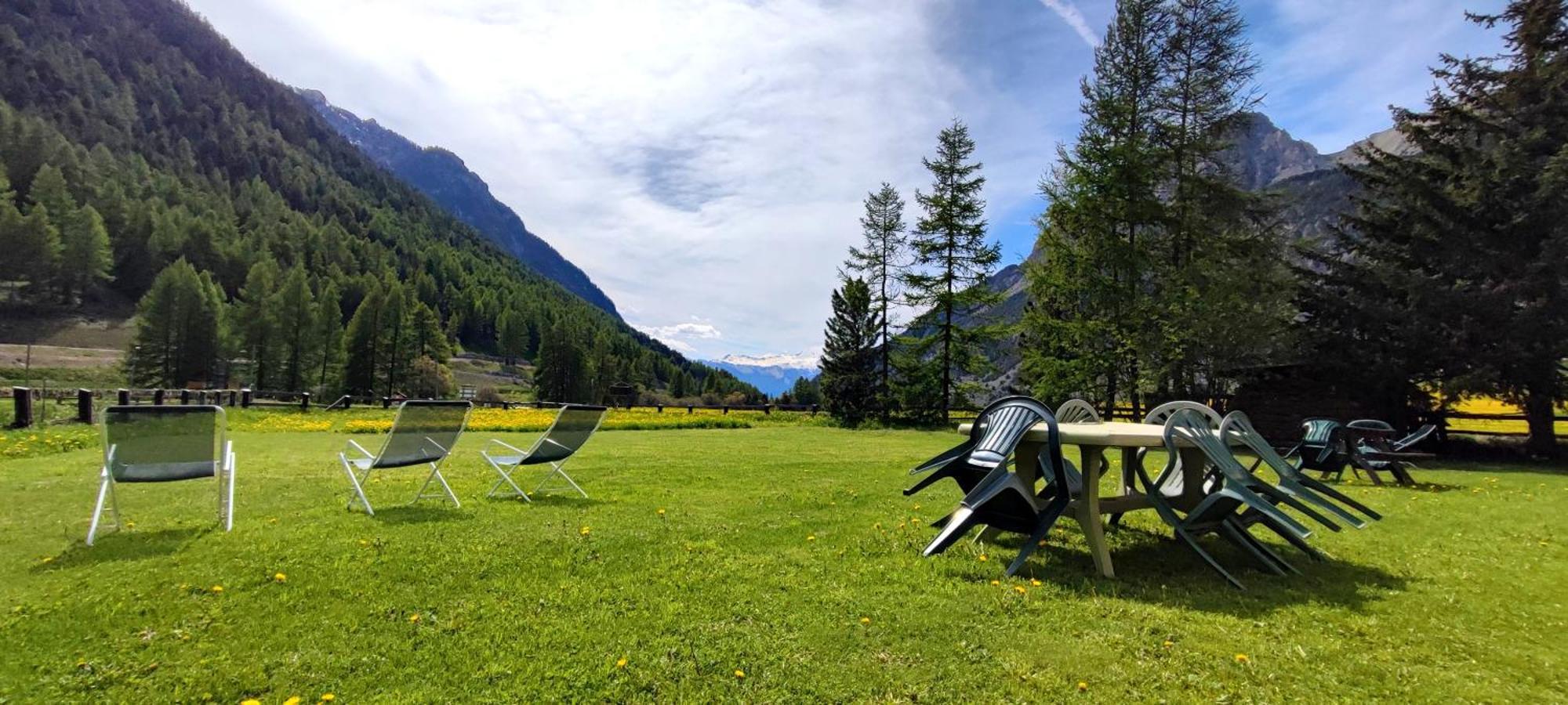 Gite Montagne 1 A 25 Places "Chalet Coste Belle" Ceillac Exterior photo